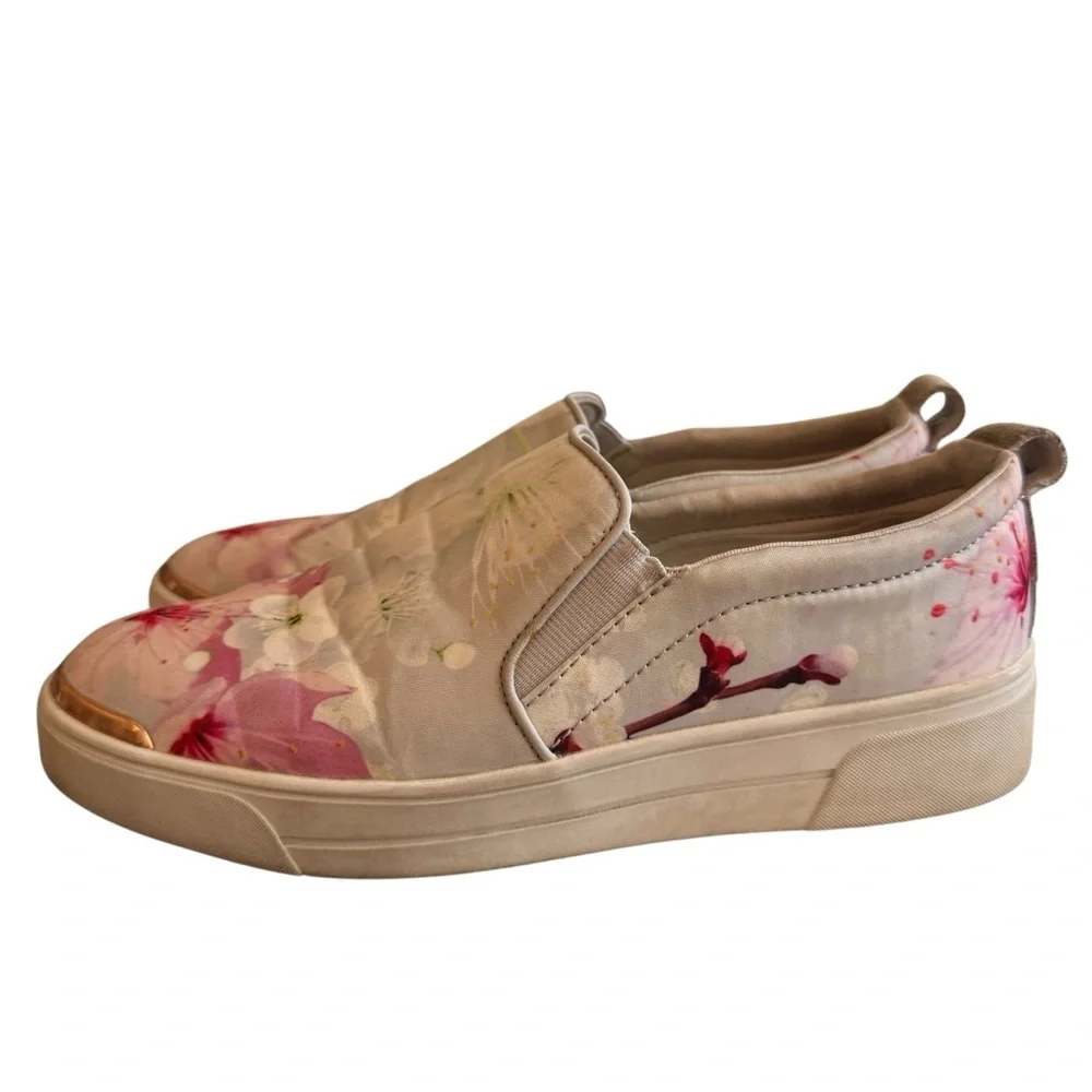 Ted Baker Tancey Slip on Sneakers White Pink Flora Women’s Size 6 - Picture 3 of 10